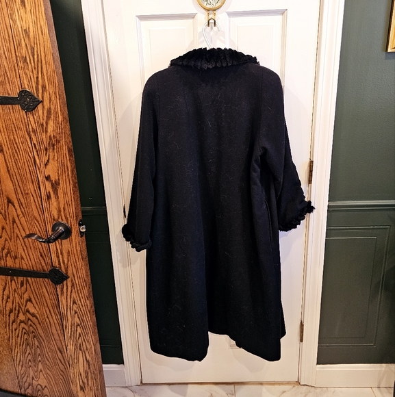 Pierre Balmain Vintage Cashmere Coat - Picture 9 of 12